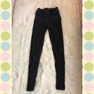 Black Skinny Jeans